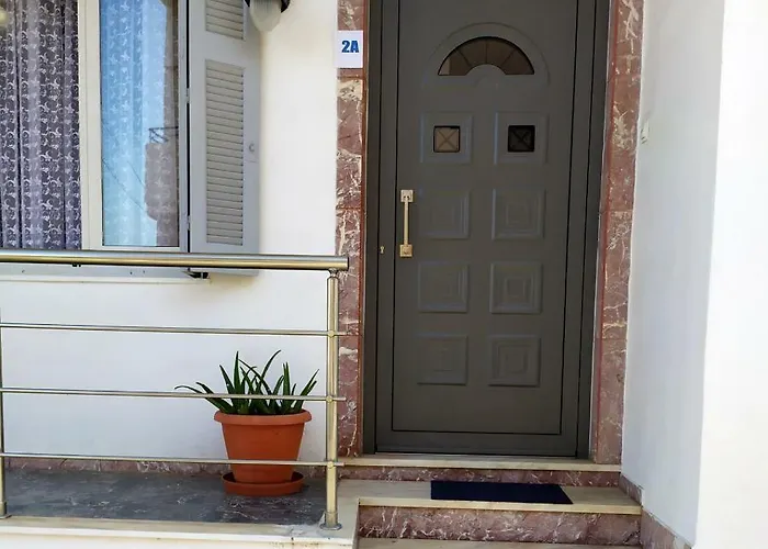 Sunday Chania 2a Apartment